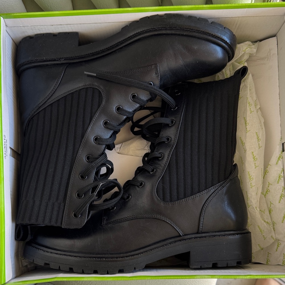 New Sam Edelman Black Lace-Up Boots 8.5 size